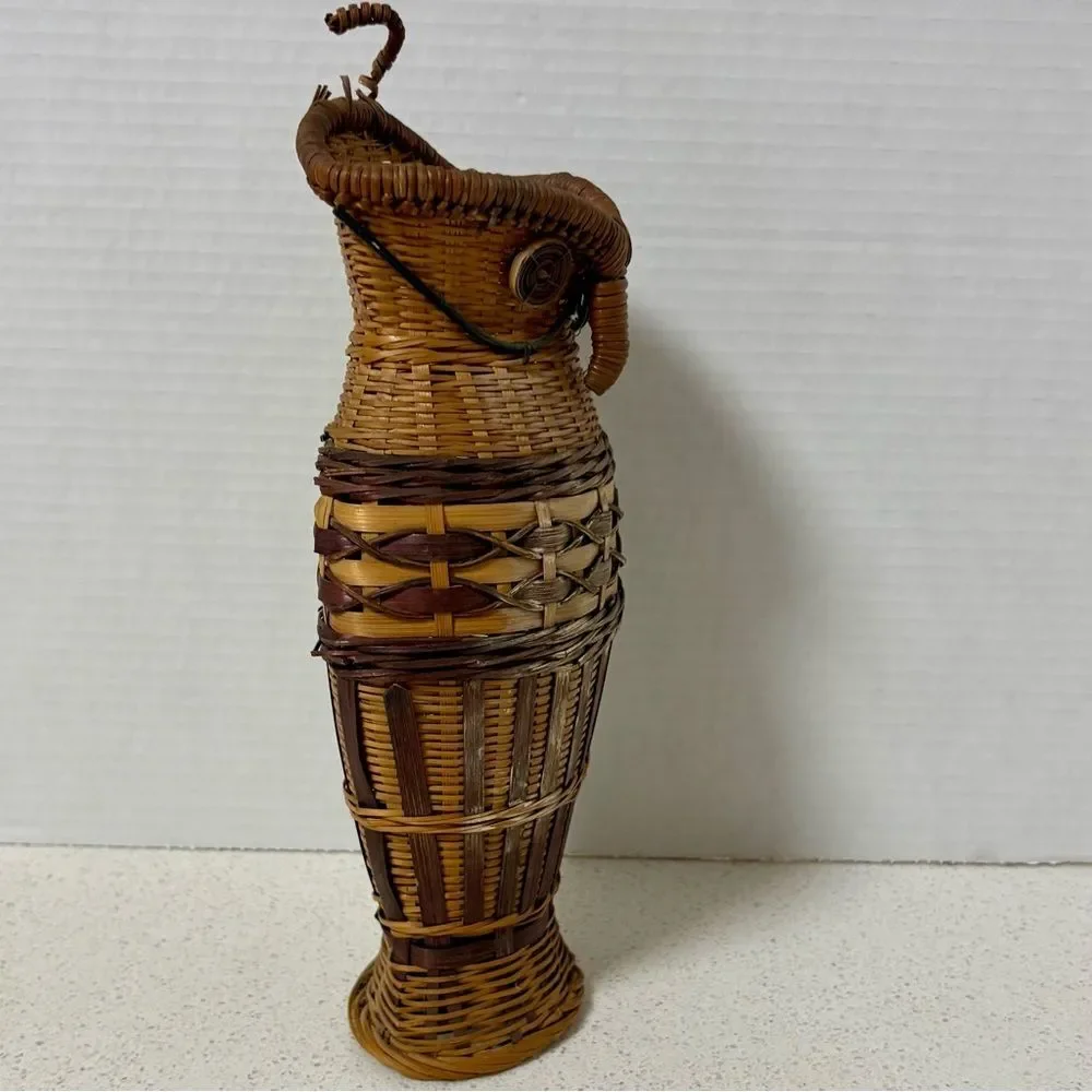 Vintage Owl Wicker Basket I1